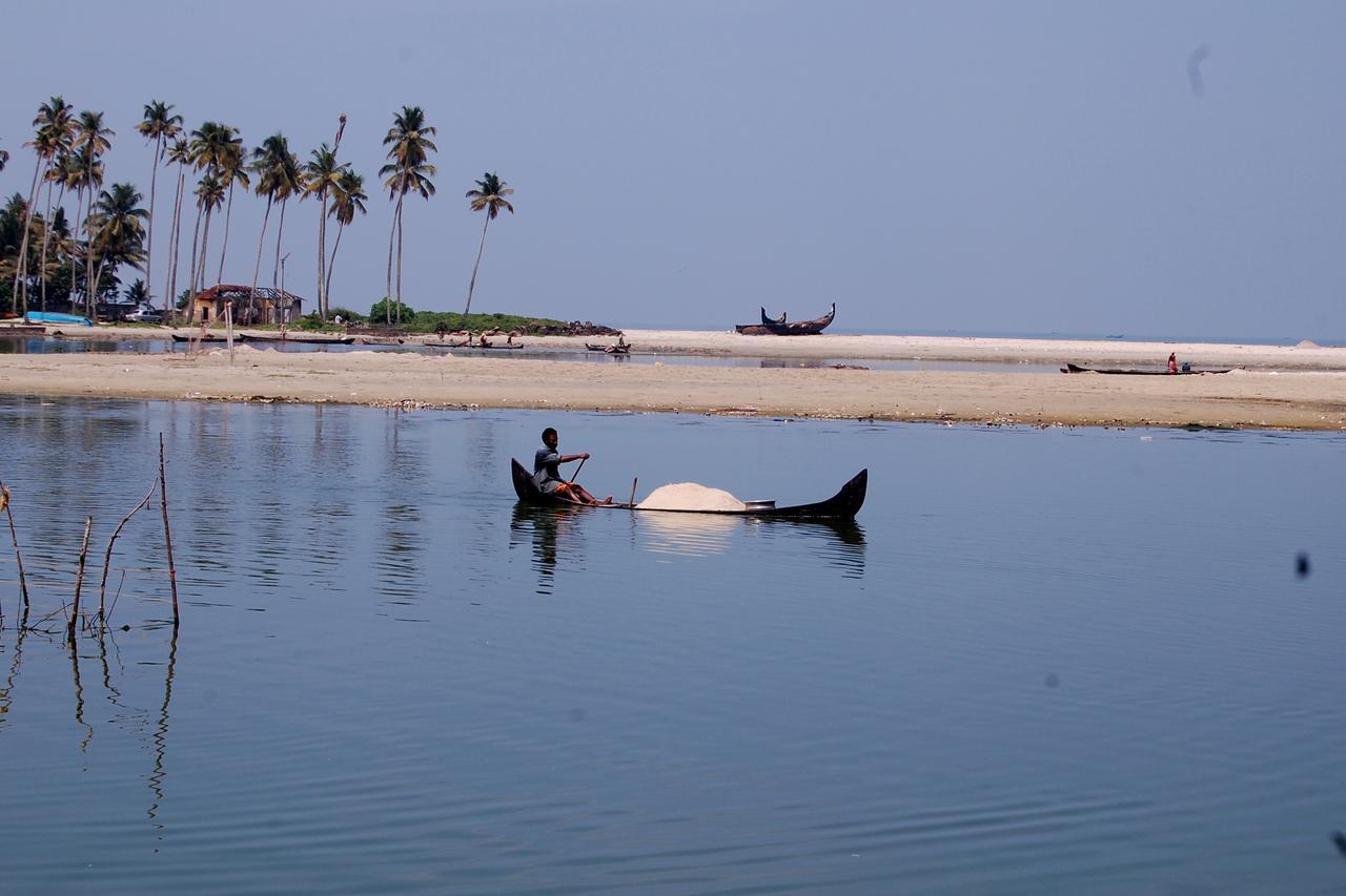 Marari Bethsaida Homestay Shertallai Bagian luar foto